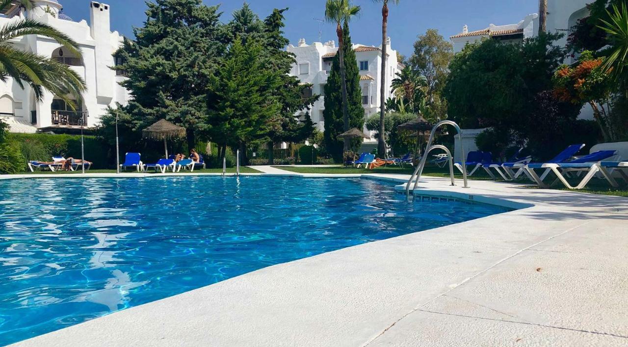 Bright Apartment 300M From The Beach Sitio de Calahonda Extérieur photo